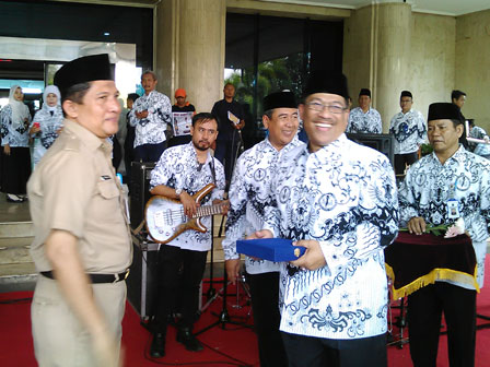 Pencarian PGRI Demak - Persatuan Guru Republik Indonesia Cabang Kabupaten Demak